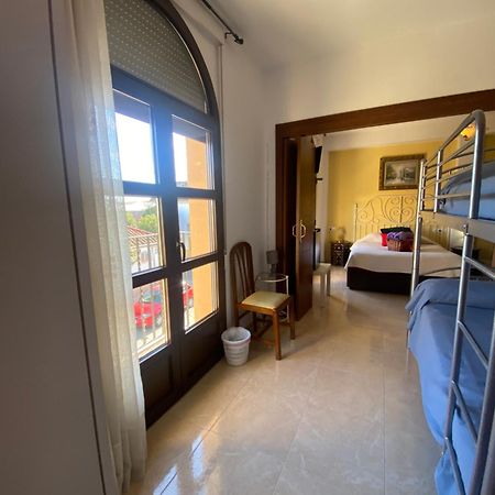 Alyana Hostel Córdoba Buitenkant foto